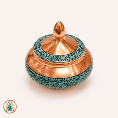 نمای زاویه‌دار قندان فیروزه‌کوبی کد ۴۰۴ با ارتفاع ۸.۵ سانتی‌متر
