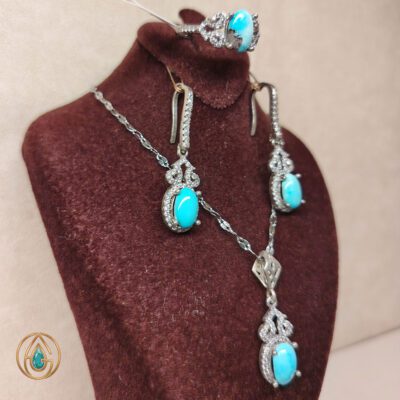 ست زنانه فیروزه نیشابور مدل آویزدار کد 224 شامل گردنبند گوشواره و انگشتر
