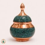 قندان سیبی فیروزه‌کوبی کد ۴۰۱ با بدنه فیروزه‌ای و درب مسی